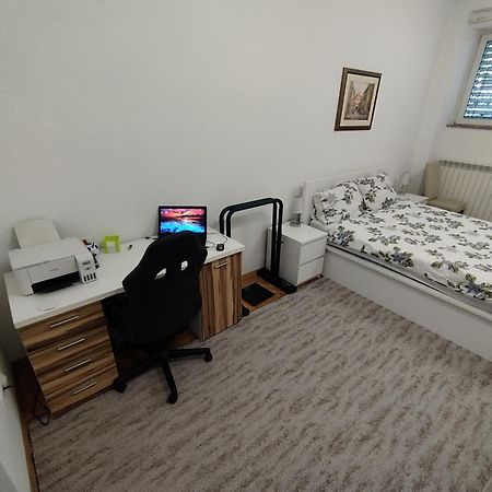 Work And Play Apartment Zagreb Exteriör bild
